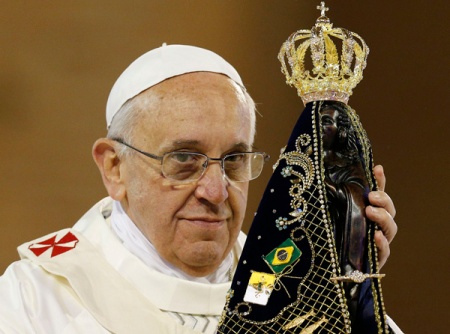 Under his visit to Brazil, the Pope carried the black Brazilian version of The Queen of heaven. 