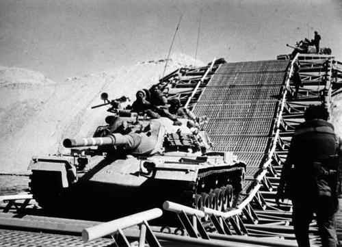IDF ready to cross the Suez canal in 1973