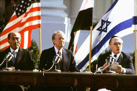 The present Fascist government in Egypt to not accept the Camp David peace agreement from 1979. 